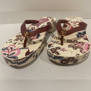 TORY BURCH 🌺 Floral Claret Happy Times Thong Flip Flop Wedge Women’s Size 9